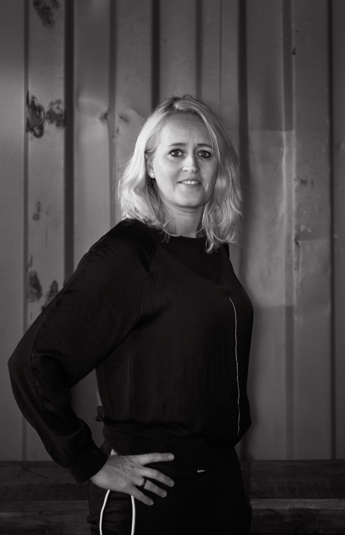 Copyright fotograaf Fred Roest bnr 6909011340 - portret top floriste Geertje Stienstra  ZW - web.jpg